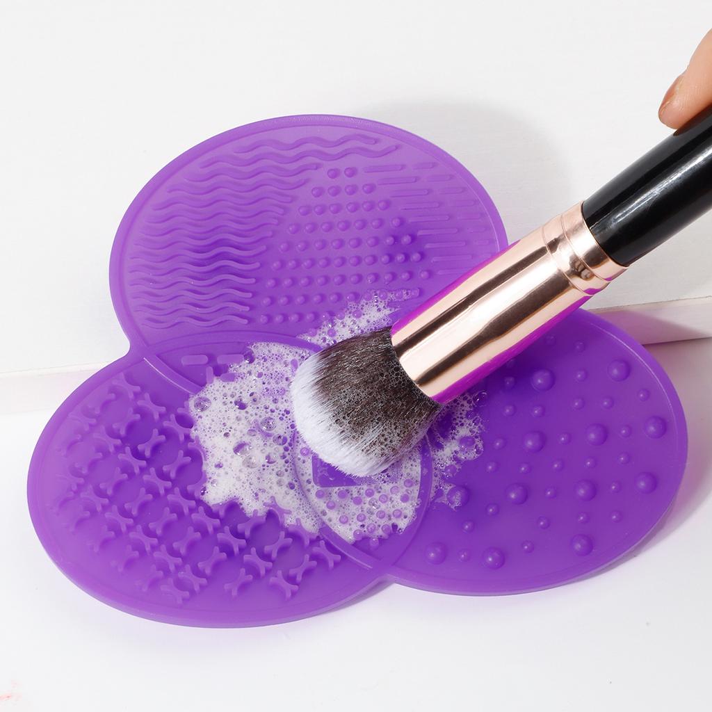 Makeup Brush Cleaning Mat Portable Cosmetic Foundation Eyebrow Brushes Gel Cleaning Pad Makeup Tools Silicone Scrub Board 1 Sold