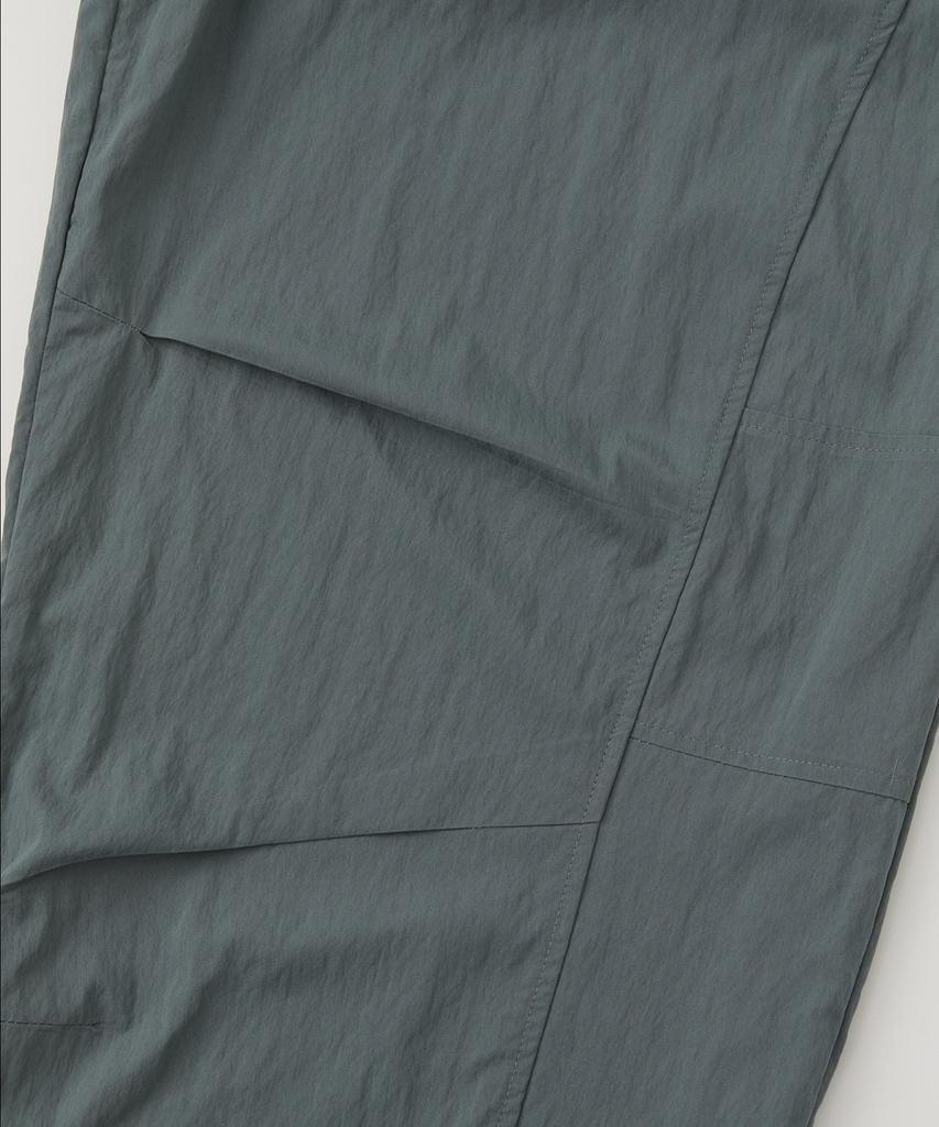 Lounellain Mac Curved Mesh Nylon Pants_Charcoal