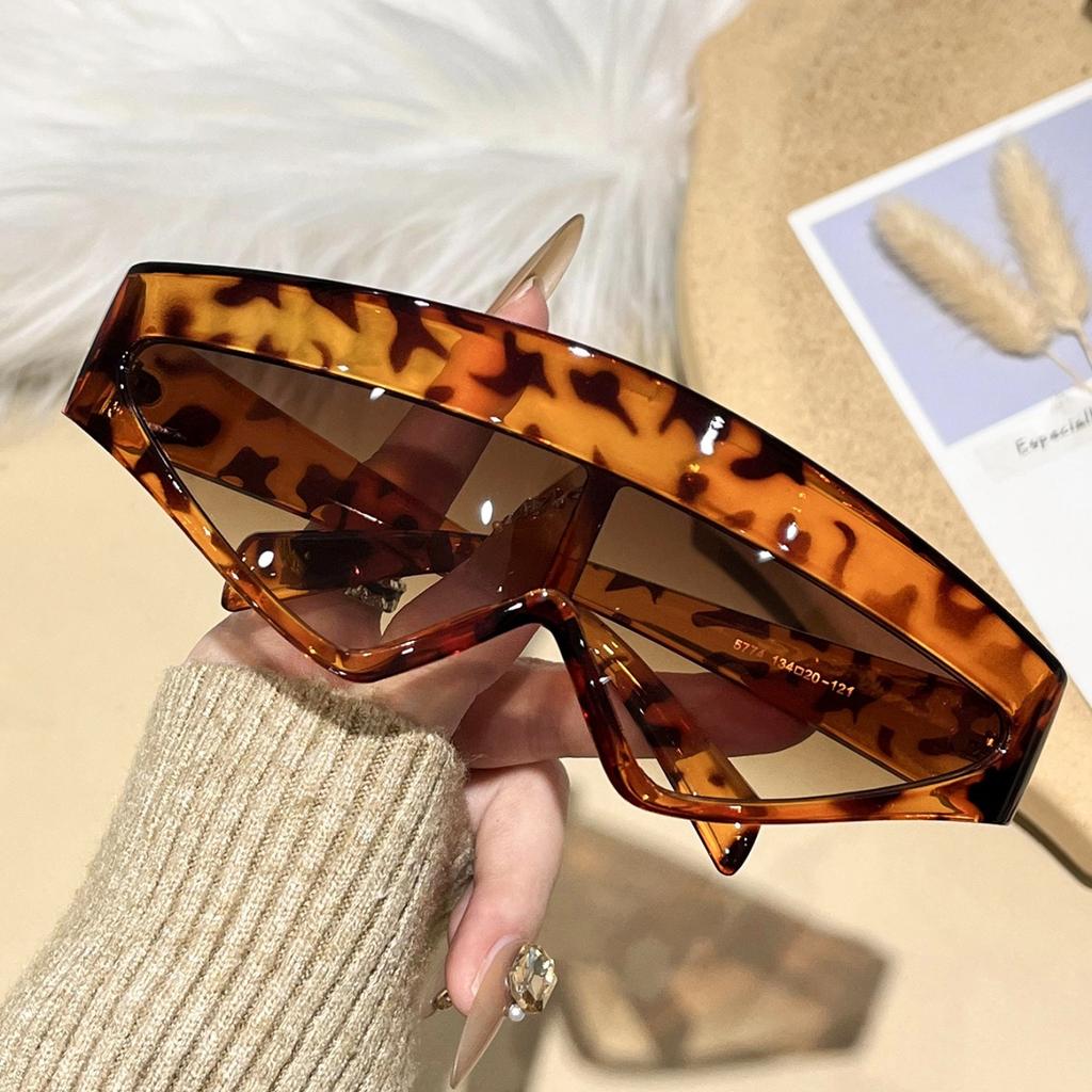 1pc European and American retro men's and women's fashionable sunglasses trend versatile summer sun shading and UV protection fr