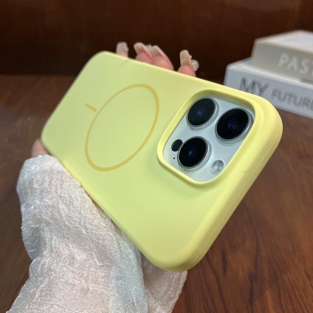 The new liquid silicone is suitable for Apple 16Promax mobile phone case, magnetic suction and skin-friendly iPhone15 anti-drop protective case.
