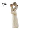 Harzstatue Heimdekoration Holzstruktur Figur, Handgeschnitzte Mutter & Kind/Familie/Paar/Hundebesitzer und Kind Umarmung Ornament Statue, Minimalistisch