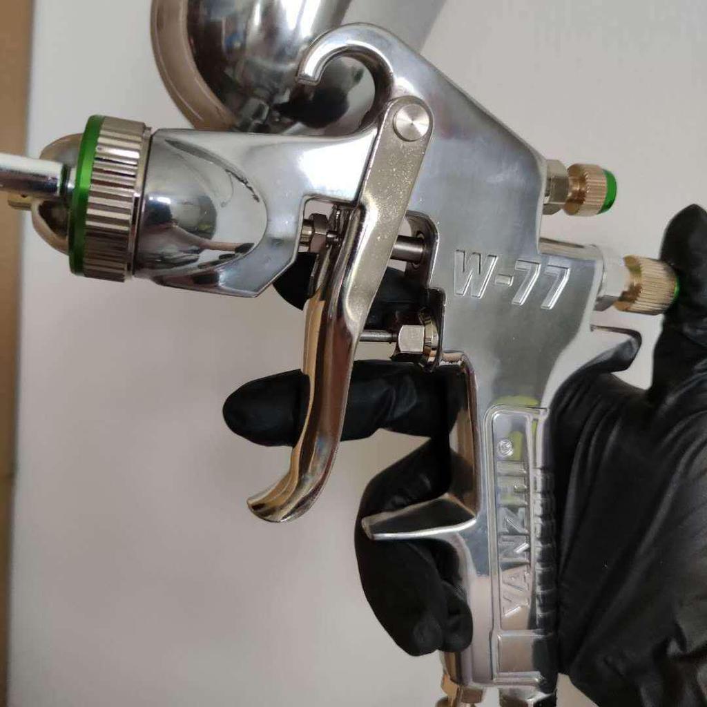 W-71/75/77 High Atomization Pneumatic Spray Gun for Furniture, Wood, and Car Paint.