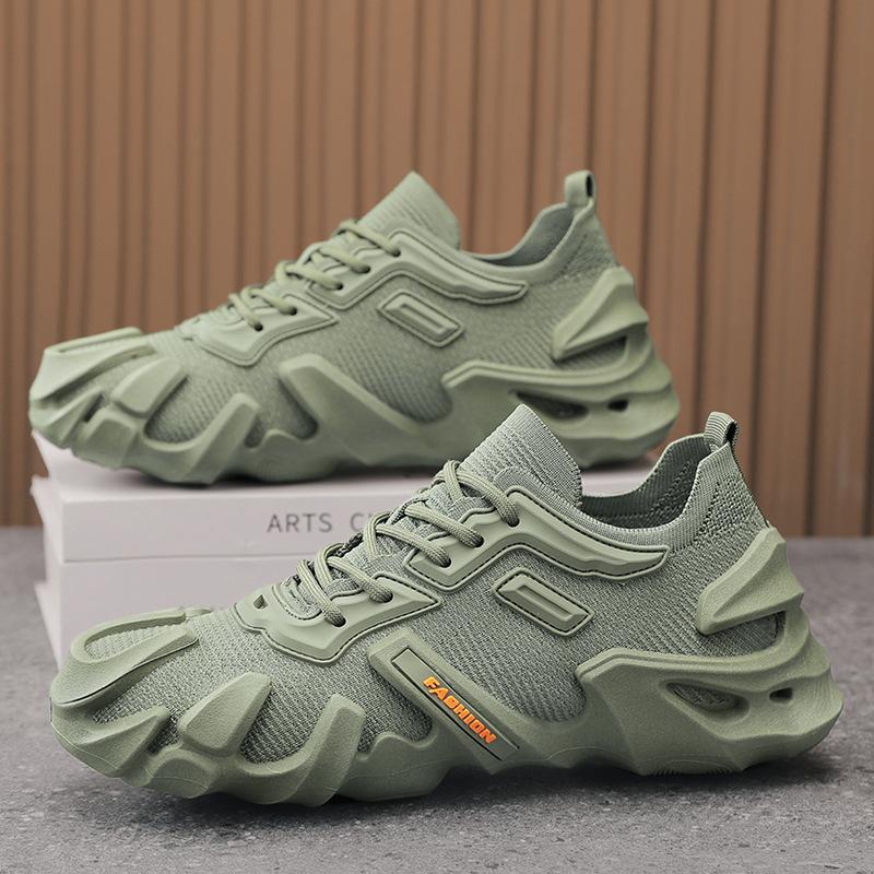 Men's Shoes Spring and Summer New Mesh Fly-woven Outdoor Casual Socks Shoes Men's Breathable Sports Running Shoes Men's