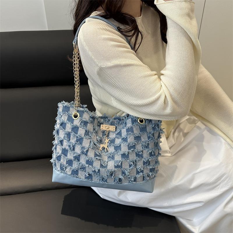 New versatile pillow bag color matching high value casual shoulder bag exquisite elegant tote bag