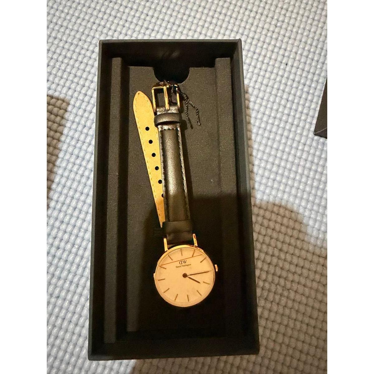 Used Daniel Wellington Daniel Wellington watch black leather