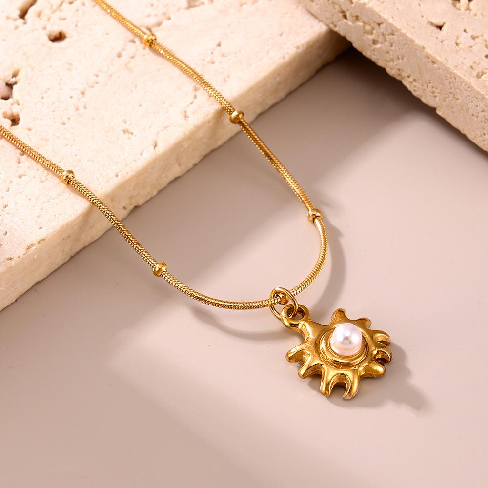 Sunflower Pearl Choker Necklace, 18K Gold-Plated Stainless Steel, Non-Fading Jewelry for Women