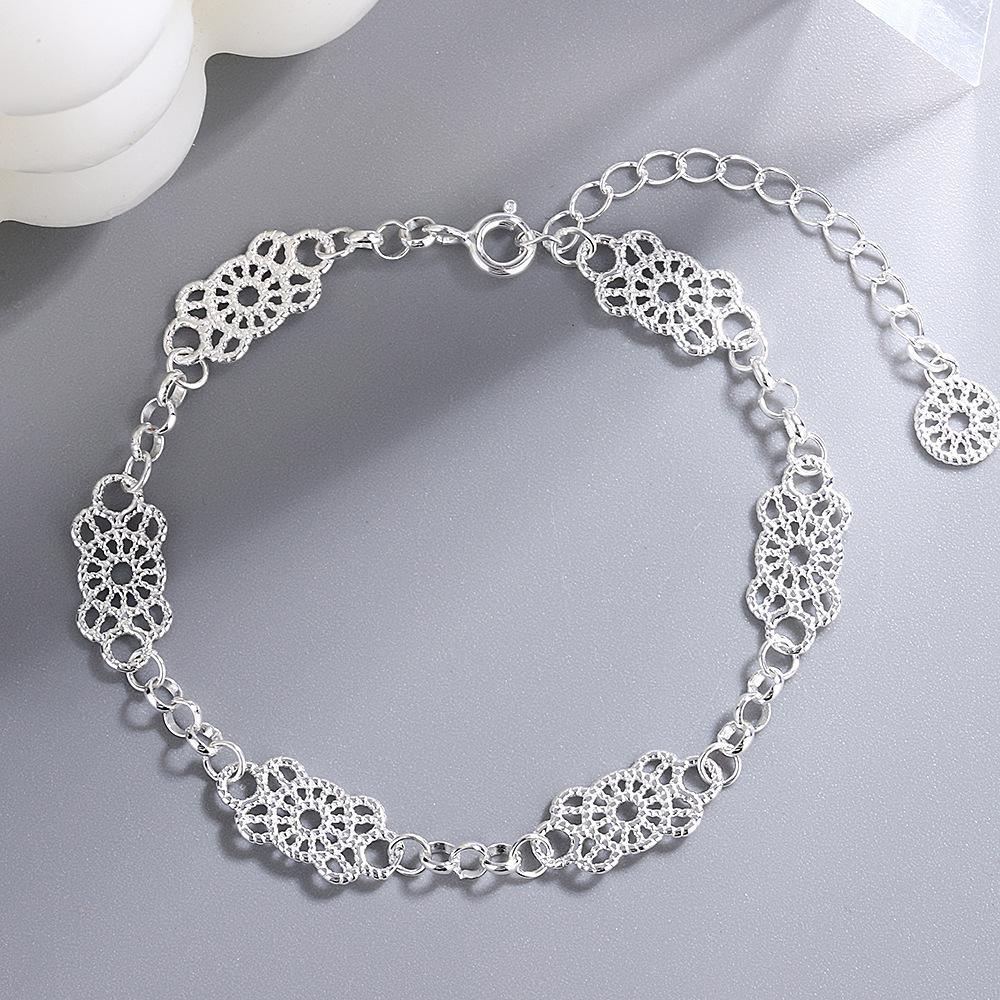 Elegant and Graceful S925 Silver Lace Bracelet, Simple and Stylish Women's Floral Edge Hand Ornament, Fashionable and Elegant Accessories