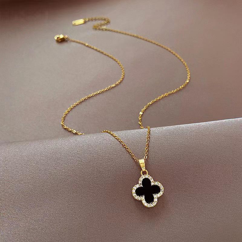 

Gold-Plated Four-Leaf Clover Necklace: Elegant, Chic, and Long-Lasting Fashion Statement.