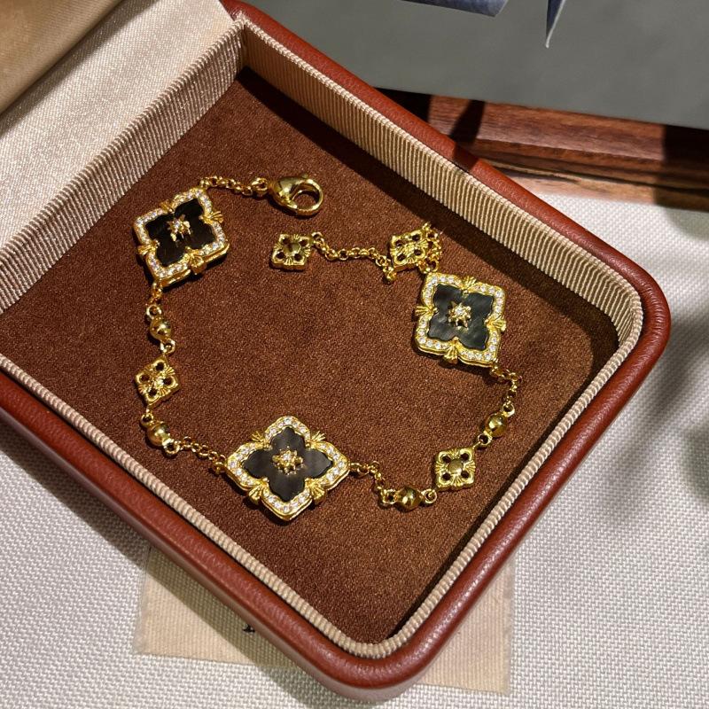 Italian Cloth Qi Lati Natural White Fritillary Four-Leaf Clover Bracelet Women'S Fashion Retro Rhombus Chalcedony Jewelry