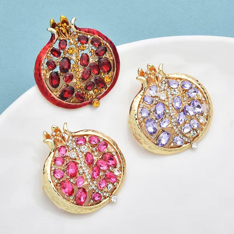 Red Crystal Pomegranate Plant Brooch Pins For Women Summer Jewelry Gift Bag Suit Accessory