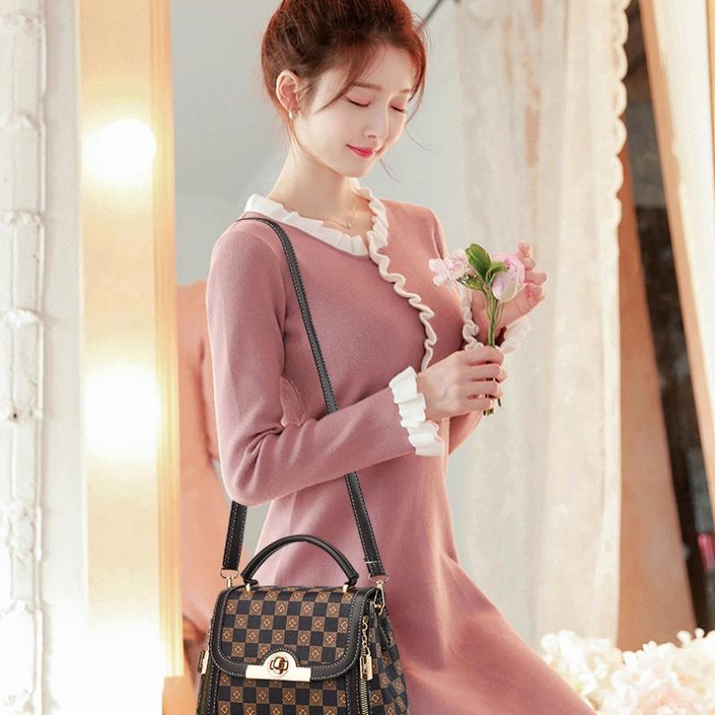 New Trendy and Personalized Women's Handbag with Contrasting Colors, Single Shoulder Crossbody, Hand-held Small Square Bag