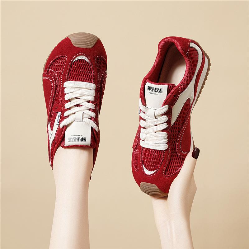 

Leather German training shoes women s autumn sports shoes flat running Forrest Gump shoes lace-up casual shoes 40