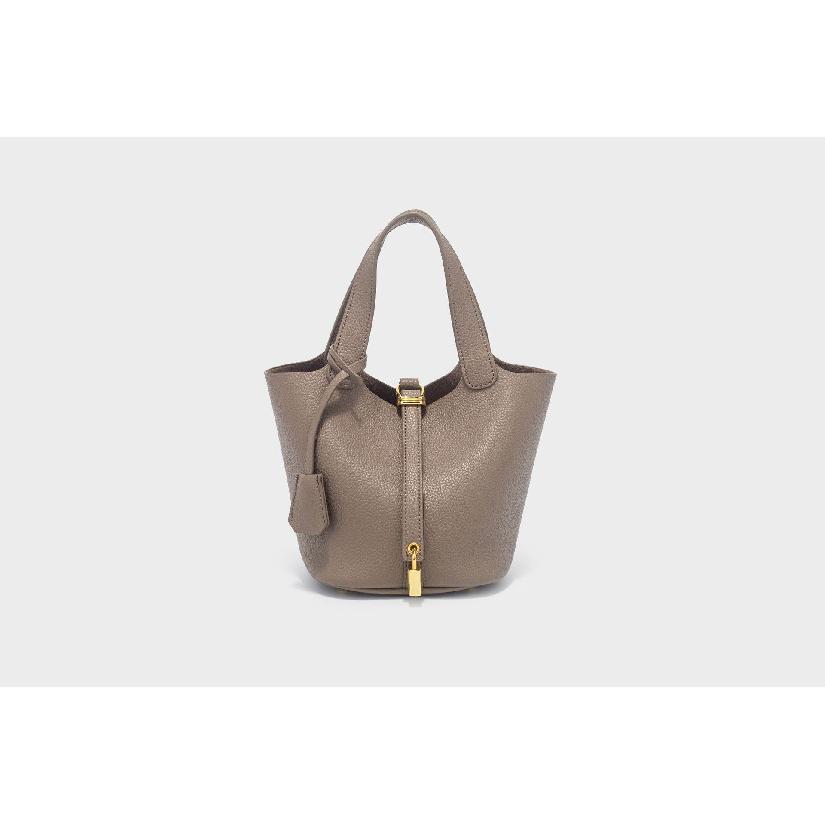 Bag 2025 New Bucket Bag Vegetable Basket Women's Bag Genuine Leather Handbag Mummy Bag Bridal Wedding Bag High Sense