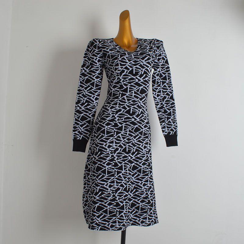 

Color-Block V Neck Long Sleeves Knitting Dress Female Fall and Winter Temperament Waist-Controlled Slimming Mid Length Long Length Bodycon Dress Color 1