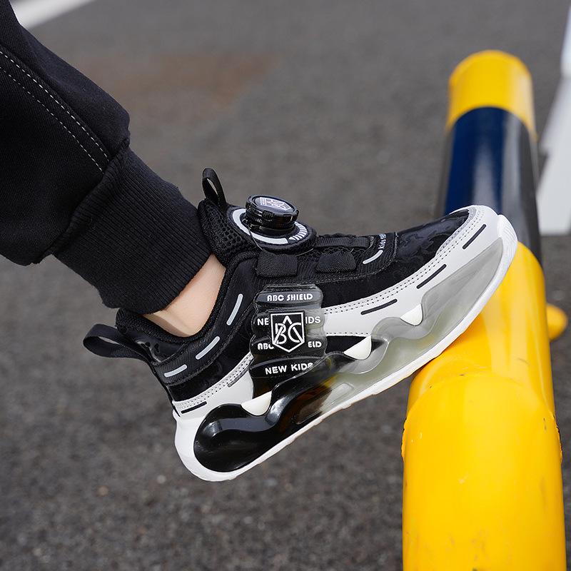 Boys' Red New Year Fleece-Lined Winter Sports Shoes