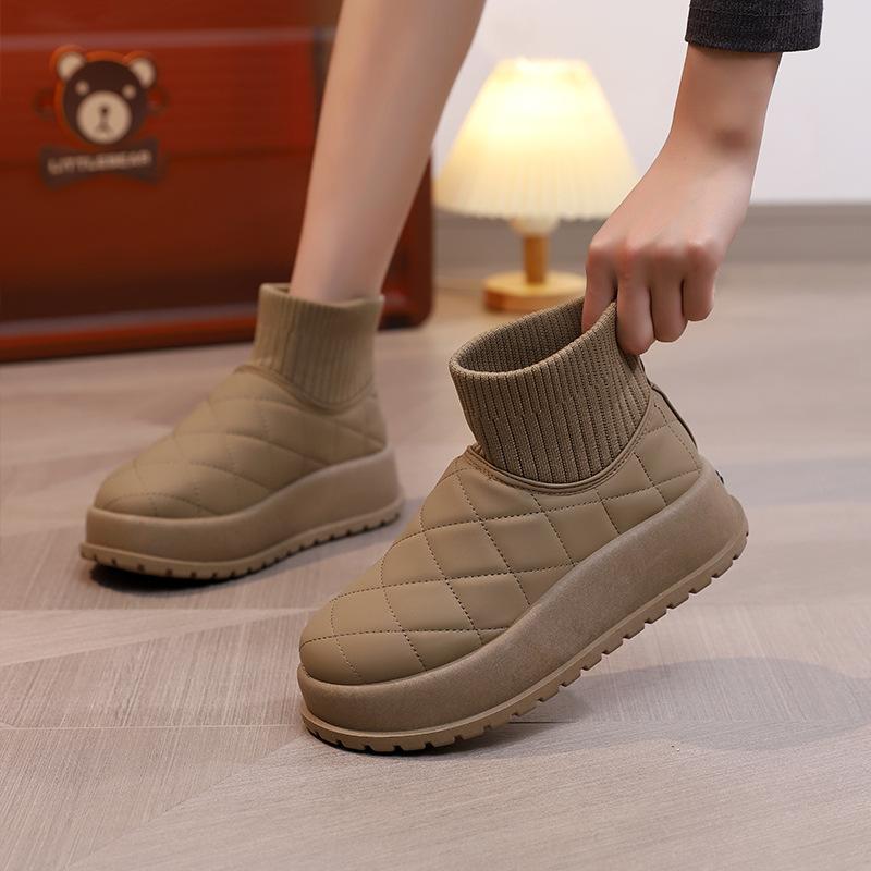 thick-soled snow boots women's winter new velvet thickened large cotton shoes women's waterproof and non-slip short boots M