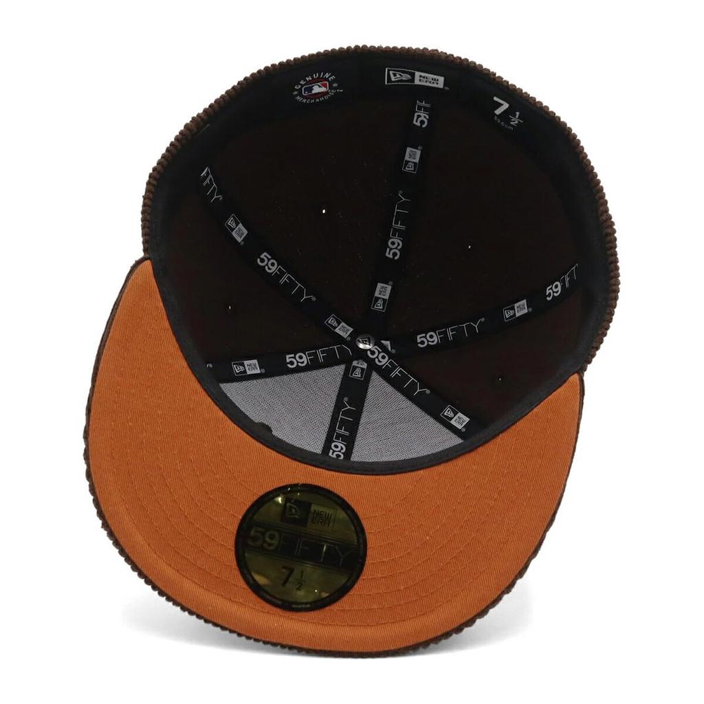 New Era 59FIFTY MLB Corduroy Dark Size 7 Dark Brown Cap, Brown, 3/8, 5950, 8W, Cord,