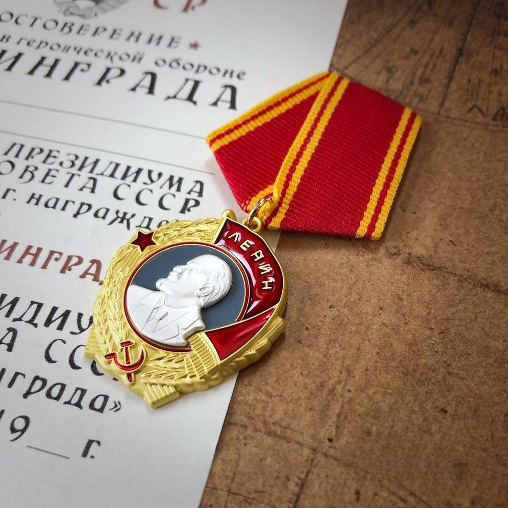 Soviet Badge, Soviet Emblem, Badge, Red Star, Hero, National Honor Emblem Medal, Jewelry, Hat Emblem, Red Flag Brooch