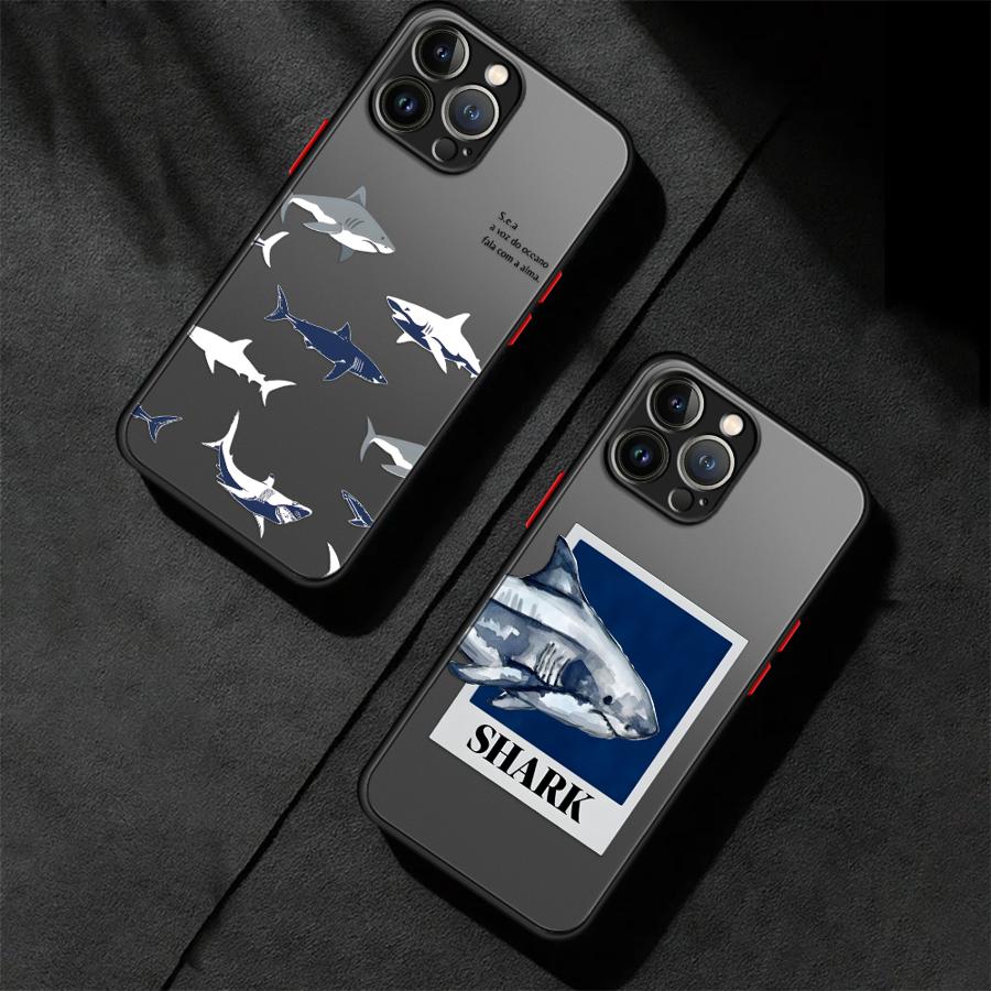 Cartoon Shark Funda Back Phone Cover Case for iPhone 17 Pro Max 14 16 Plus 7 8 SE 12 15 Air 11 13 Mini XS XR