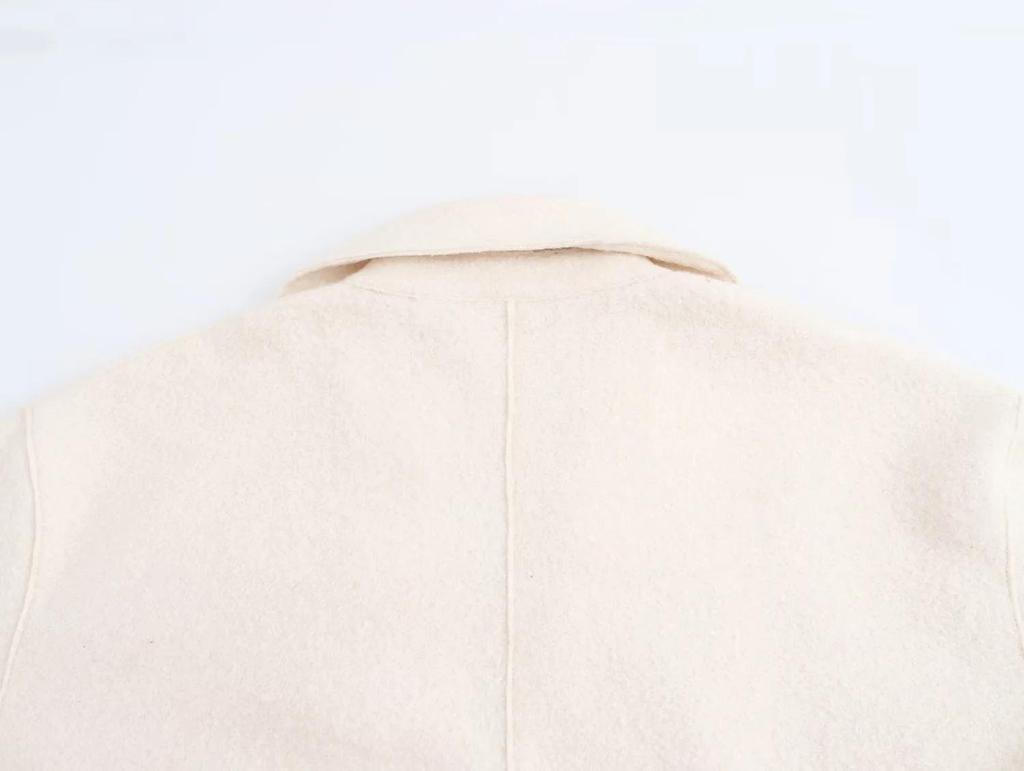 Damen Langer Woll-Bouclé-Mantel mit Revers und Taschen - Unifarben für Herbst/Winter.