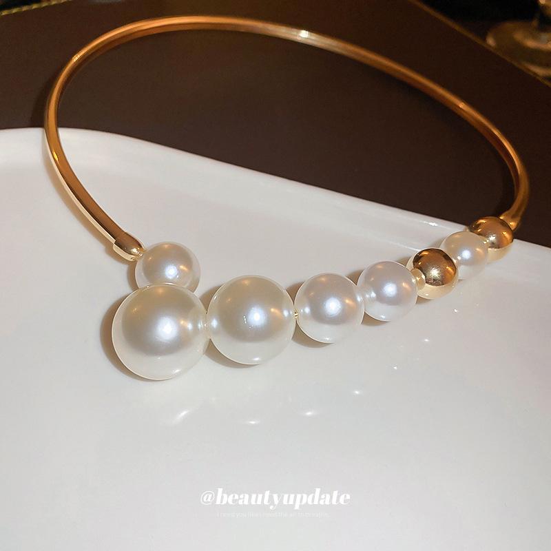 French Pearl Geometric Necklace: Chic, Statement Piece for Women