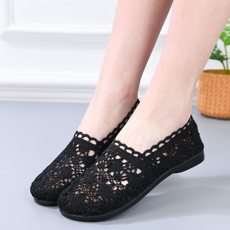 

2025 Новые летние новые старые Пекинские дышащие женские сетчатые туфли с неглубокой горловиной и мягкой подошвой на плоской подошве для повседневных матерей 37 чёрный