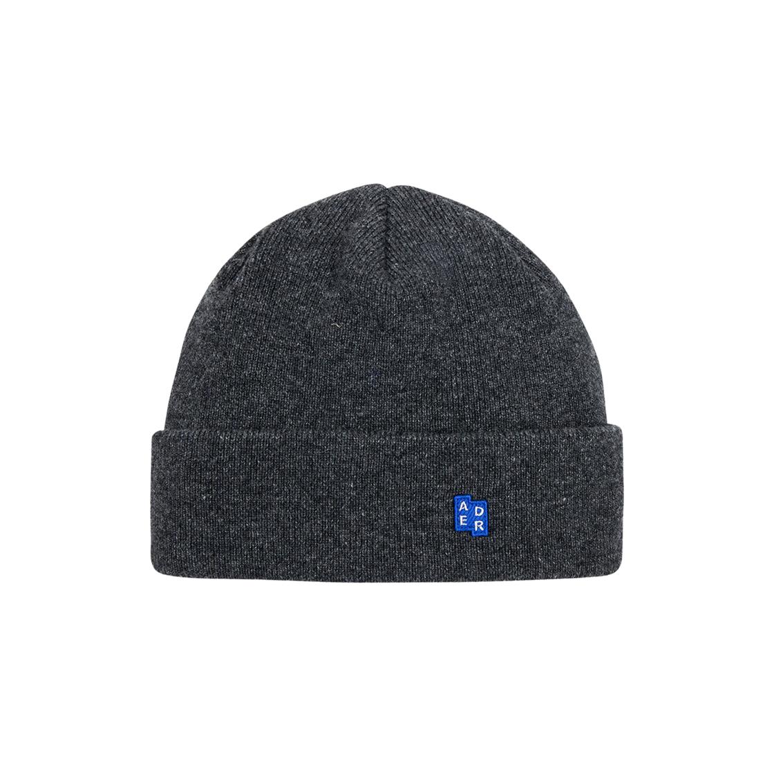 ADERERROR Sig; BL Tag Beanie 02 Charcoal ONE SIZE серый