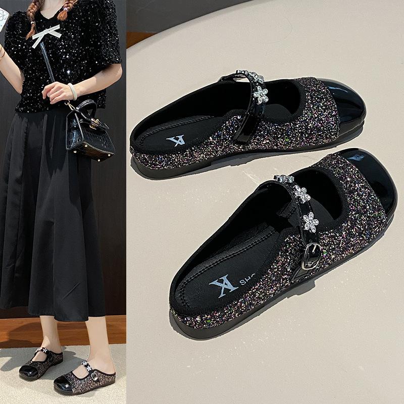 

Flat-bottomed French small fragrant wind bag head soft sole half-drag women s shoes to wear outside the spring and summer of 2025 new one-pedal sl 35 разноцветный