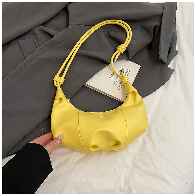 Casual commuter dumpling bag women's 2025 new trendy fashion versatile shoulder bag pleated slack messenger bag