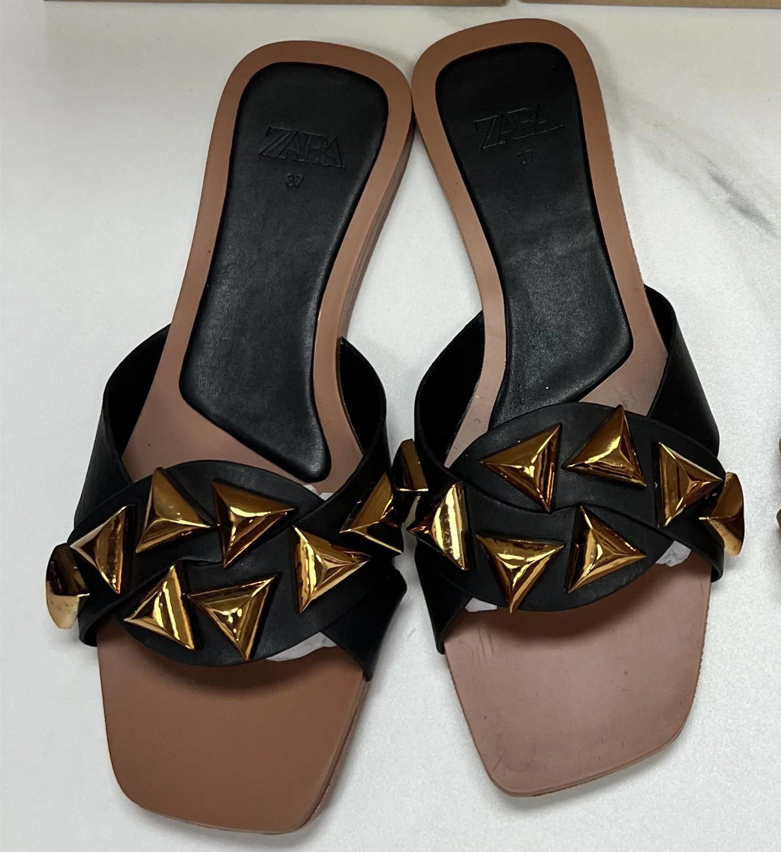 

Модные женские сандалии на плоской подошве, модные заклепки, дизайн, летняя обувь 2024 года, легкие, мягкие, элегантные, низкие каблуки, дорожная пляжная обувь для женщин 37 чёрный