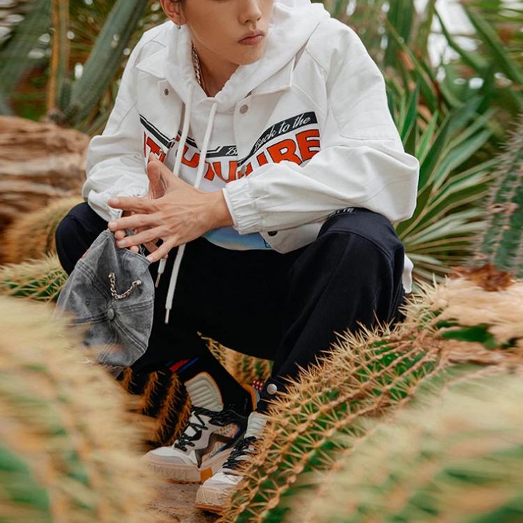 Li-Ning X Universal Studios Back To The Future Embroidered Letter Loose Sports Jacket Men Jacket White AFDR831-2