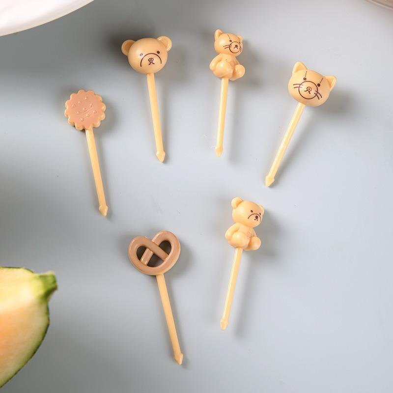6/8Pcs Cartoon Bear Squirrel Shape Fruit Fork for Toddler Lunches Decorative Food Picks Reusable Lunch Box Toothpick Set Decor