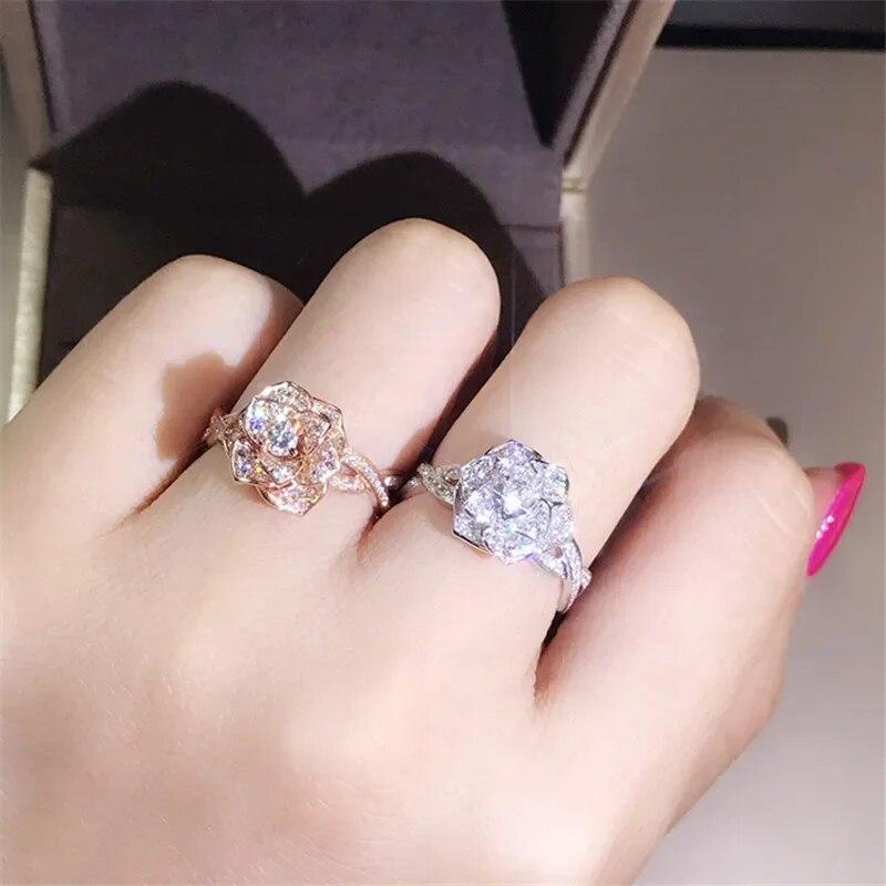Cute Fashion Big Flower Ring Luxury Female Engagement Ring Vintage Party Wedding Band Rings