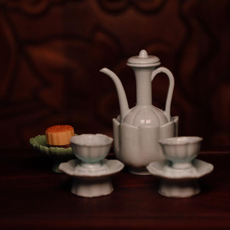 Dollhouse Mini Chinese Ancient Style Imitation Celadon Hand-held Teapot Tea Cup Model Dollhouse Kitchen Accessories