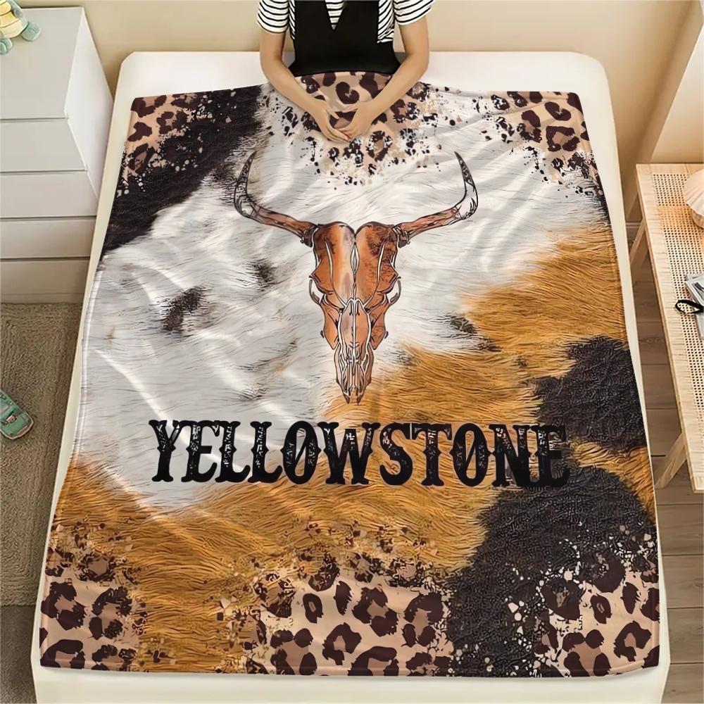 1Pc Western Print Flannel Blanket, High Quality Comfortable for All Seasons, Home Decor, Warmth and Comfort, Perfect for Christmas Gifts