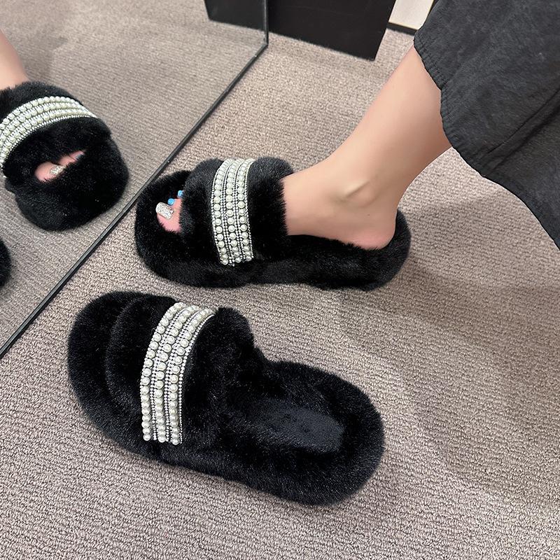 Thick-bottomed fluffy slippers for women's outer wear 2025 new autumn and winter cotton towing net red pearl fashion plush slippers spring and summer