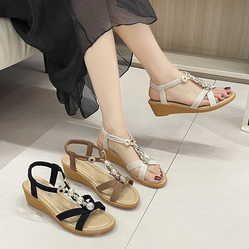 Wedge Heel Sandals Women's Summer New Bohemian Fashion Flat Bottom Low Heel Fashion Style Casual Middle Heel Sandals Women