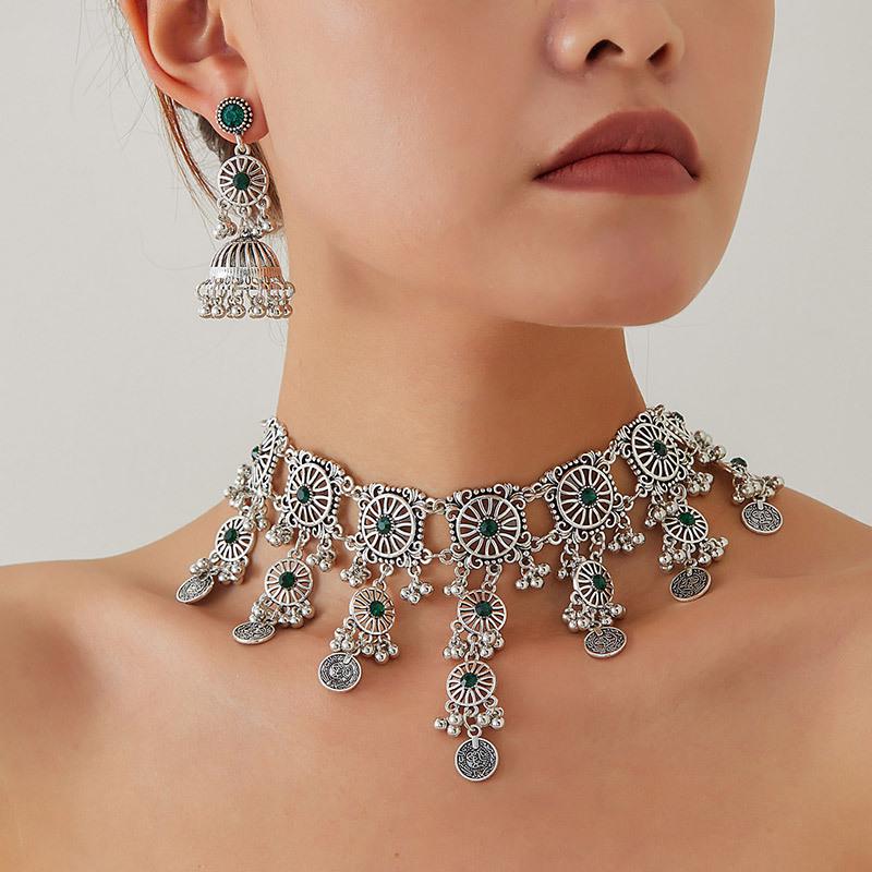Женский комплект: ожерелье и серьги в ретро-стиле с цветами, стразами и кисточками зелёный