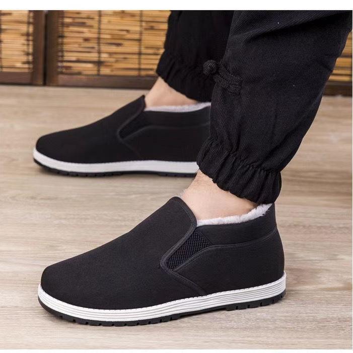 Men's and women's winter high-top cotton shoes are non-slip and wear-resistant, one-pedal, piled warm cotton boots, thickened work Beijing cloth shoes