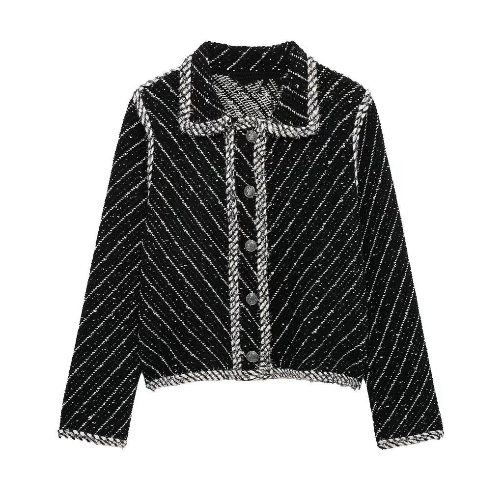 Spring 2025 Women's Fashion: Elegant Knit Top & Mini Skirt Set