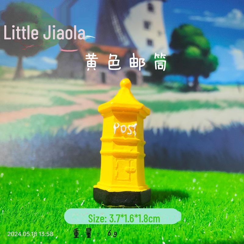 Nostalgic European Retro Moss Micro Landscape Resin Mailbox Ornament