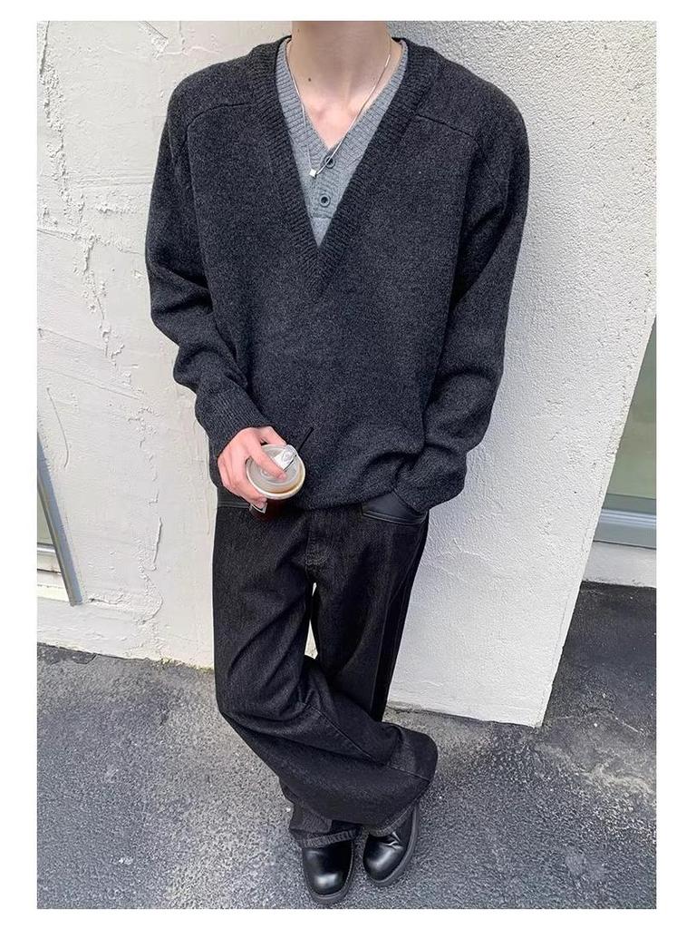 Korean Style Men's V-Neck Knit Sweater: Versatile Fake Two-Piece for Autumn/Winter