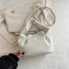 Bolsa Nuvem Enrolada à Mão para Mulheres Nova Bolsa de Design Nicho de Alto Valor Bolsa Transversal Bolsa Coreana para Mulheres