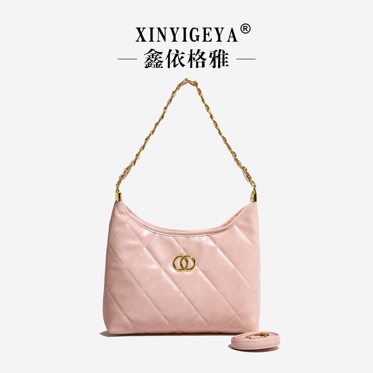 

2025 летняя новая маленькая сумка с алмазной вышивкой нитью женская нишевая дизайнерская сумка с цепочкой для поездок на работу персонализированная сумка через плечо подмышкой Size [Bottom Length 30 Height 25] Large Capacity розовый