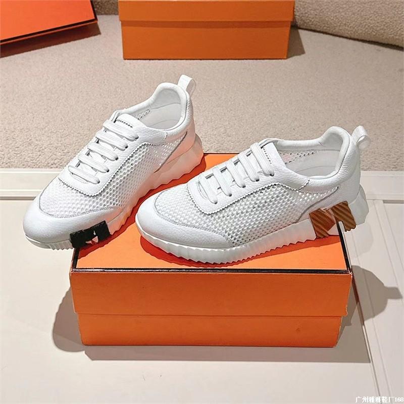 New H Cowhide Sports Breathable Trend Female Internet Celebrities with the Same Lightweight Male Couple Fashion White Shoes