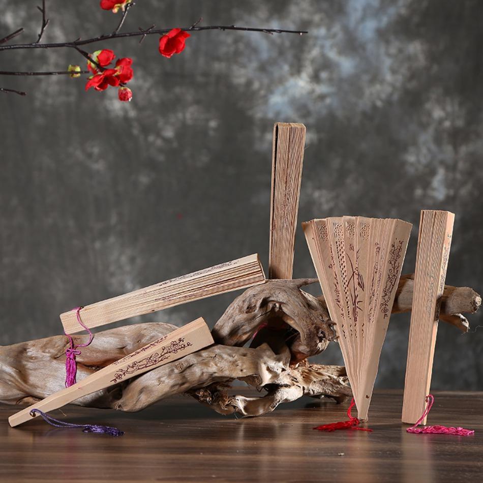 Fragrant Wood Fan Carved Double-sided Hollow Folding Fan Chinese Style Classical Women's Artistic Fan Gift Box Random Pattern