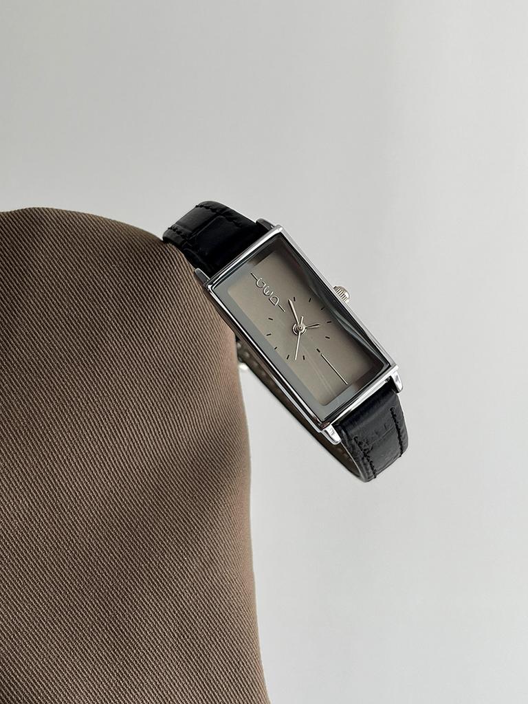 Retro Luxury Watches for Women Rectangle Dial Leather Strap Waterproof Quartz Wristwatch Elegant Office Ladies Dress Clock Gift