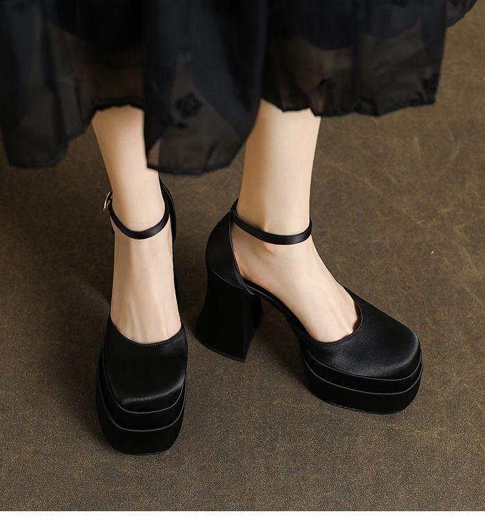 

Не уставшие ноги главное свадебное платье свадебные туфли артефакт 2025 новый маленький толстый каблук водонепроницаемый стол высокие каблуки помолвка банкетные туфли 35