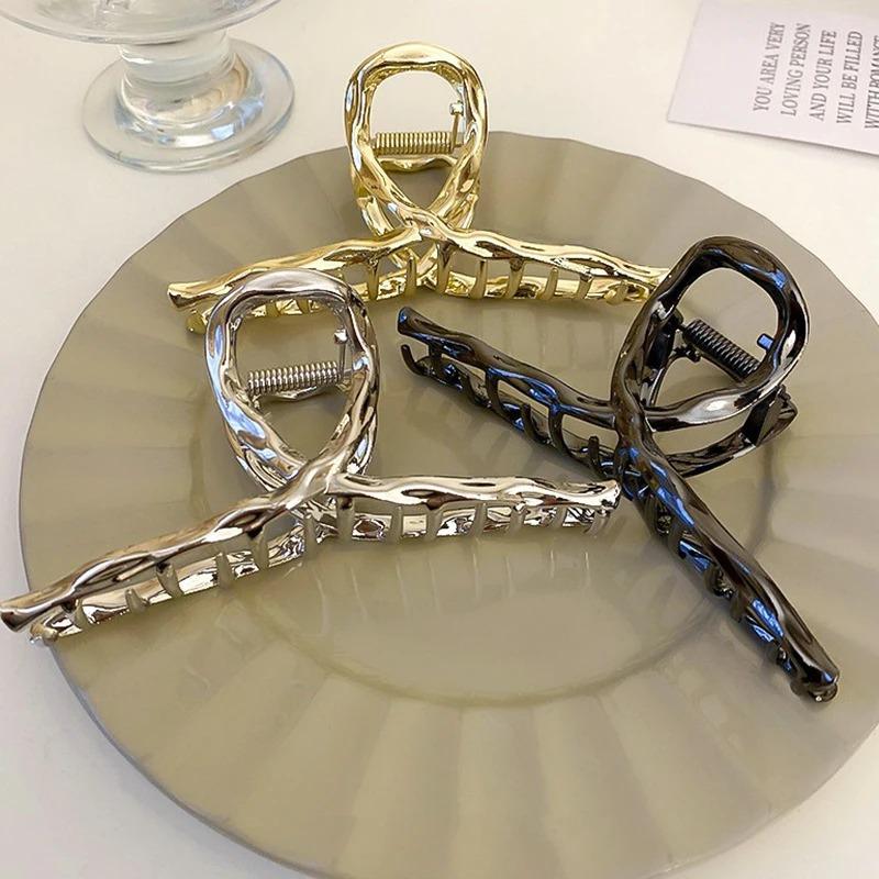 New  Simple Cross Women Claw Clips Metal Gold Silver Large Medium Shark Crab Clamps Hairgrip for Thick Thin Hair Accessories
