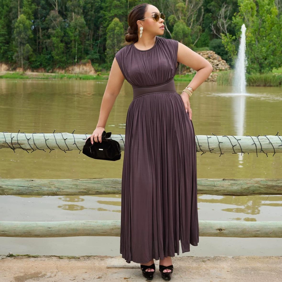 African elegant sleeveless waist-cinching slimming long dress, new European and American fashion women s high-waisted sexy slit dress for summer S темно-коричневого